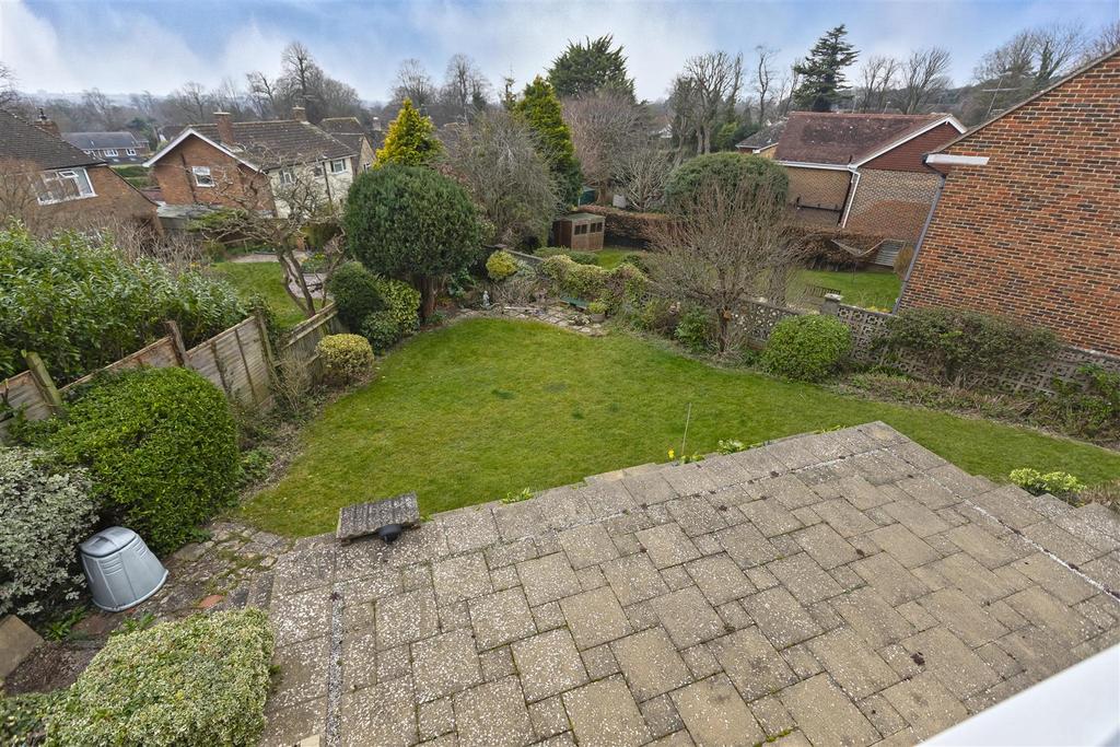 For Sale by Aspire Residential Longlands Glade