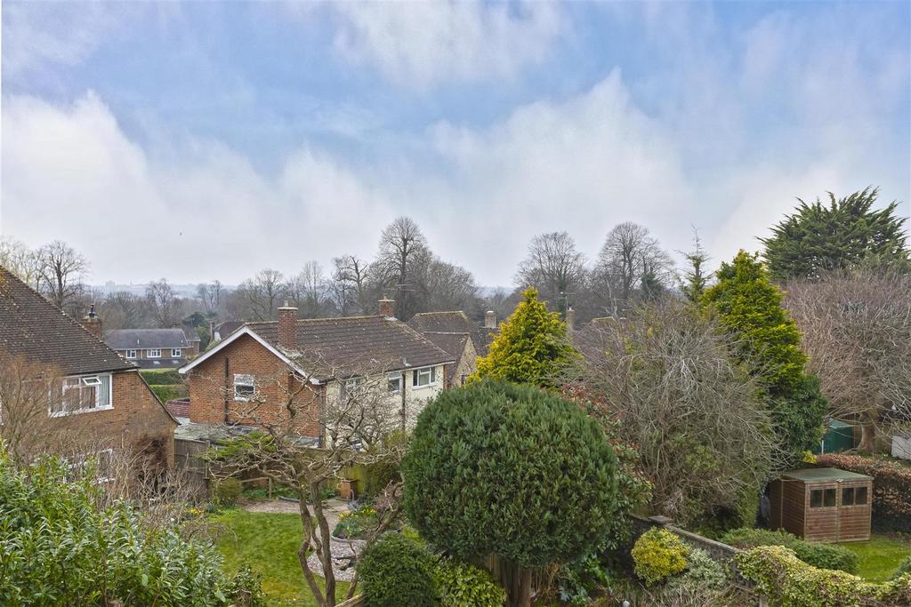 For Sale by Aspire Residential Longlands Glade