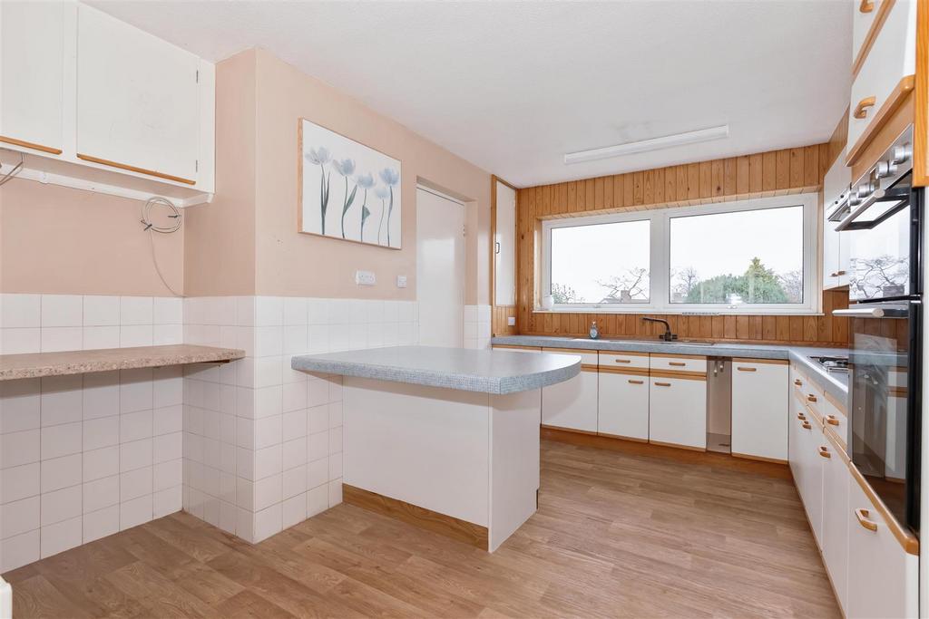 For Sale by Aspire Residential Longlands Glade