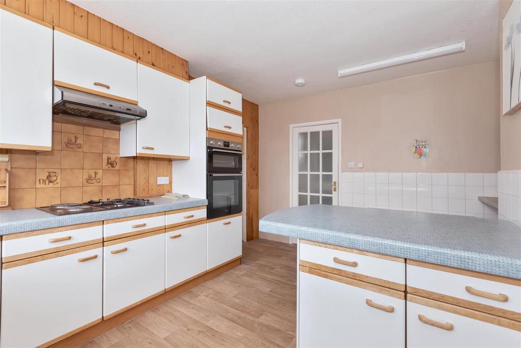 For Sale by Aspire Residential Longlands Glade