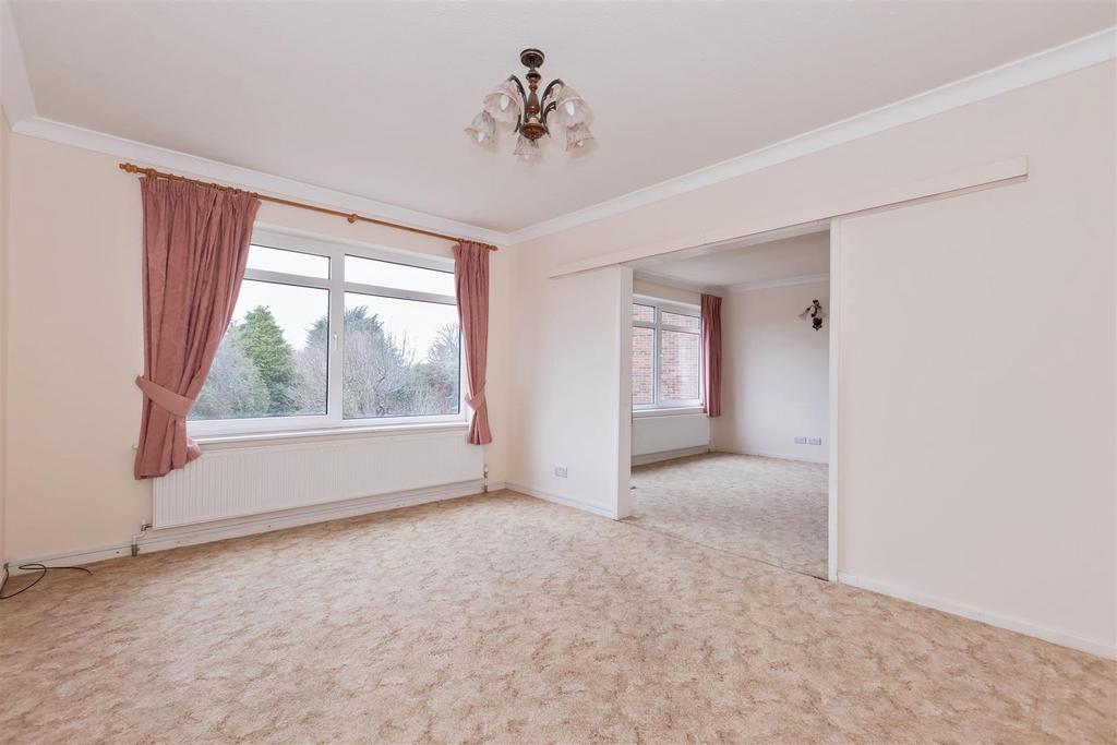 For Sale by Aspire Residential Longlands Glade
