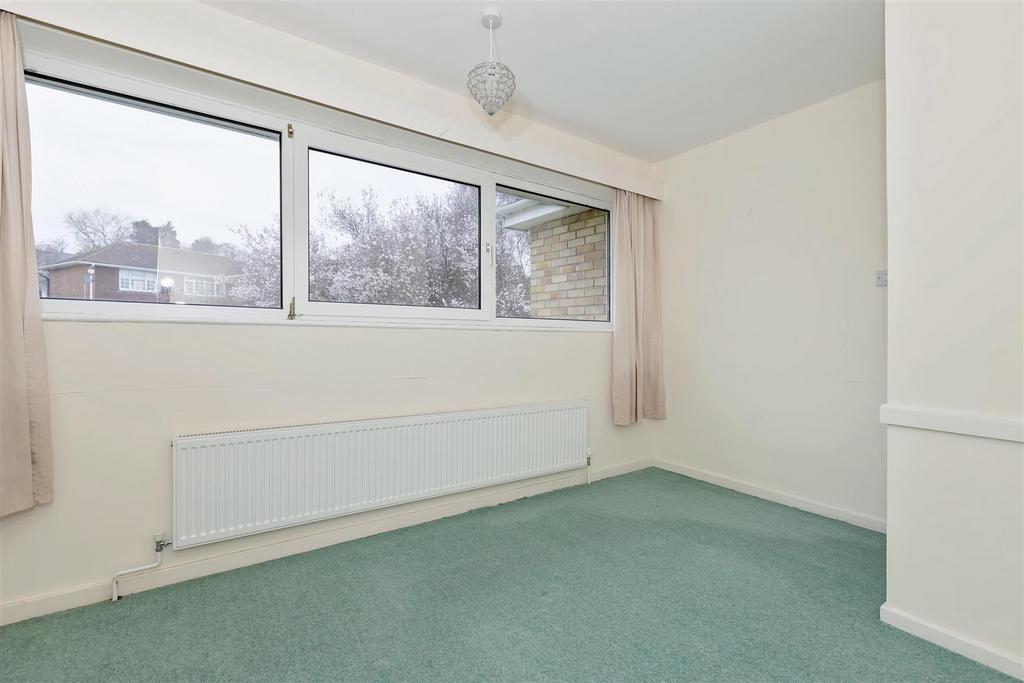 For Sale by Aspire Residential Longlands Glade