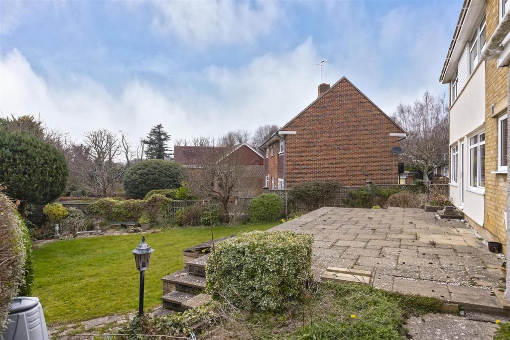 For Sale by Aspire Residential Longlands Glade