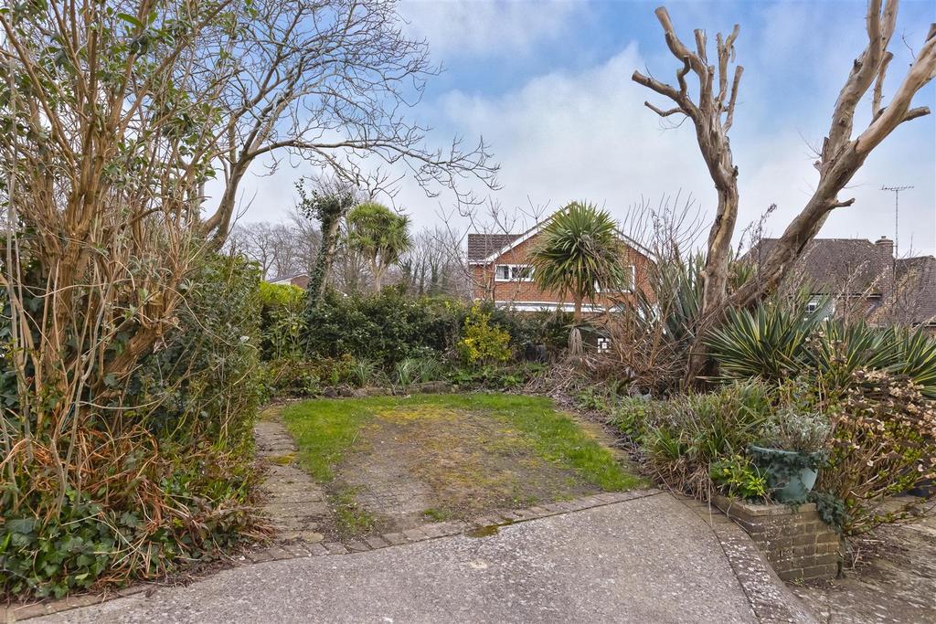 For Sale by Aspire Residential Longlands Glade