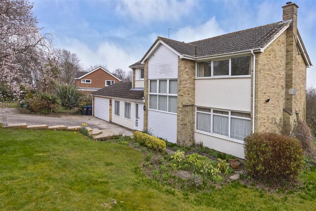 For Sale by Aspire Residential Longlands Glade