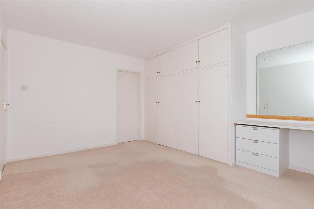 For Sale by Aspire Residential Longlands Glade