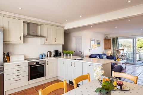 4 bedroom semi-detached house for sale, Manilu, Trebetherick