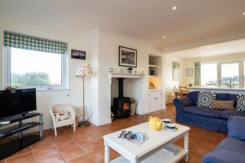 4 bedroom semi-detached house for sale, Manilu, Trebetherick