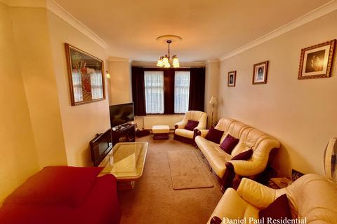2a Kingsdown Avenue, Ealing, London, W13 9PR