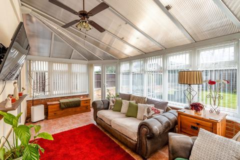 3 bedroom semi-detached house for sale, West Furlong, Retford DN22