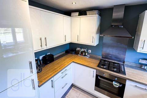 3 bedroom semi-detached house for sale, Gardeners Way, Southam CV47