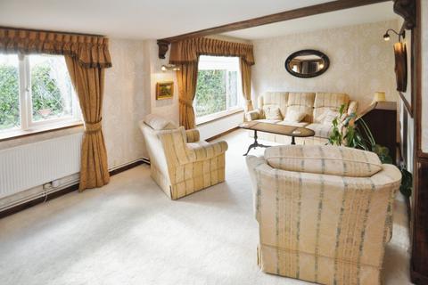 3 bedroom cottage for sale, Bell Street, Great Baddow, Chelmsford, CM2