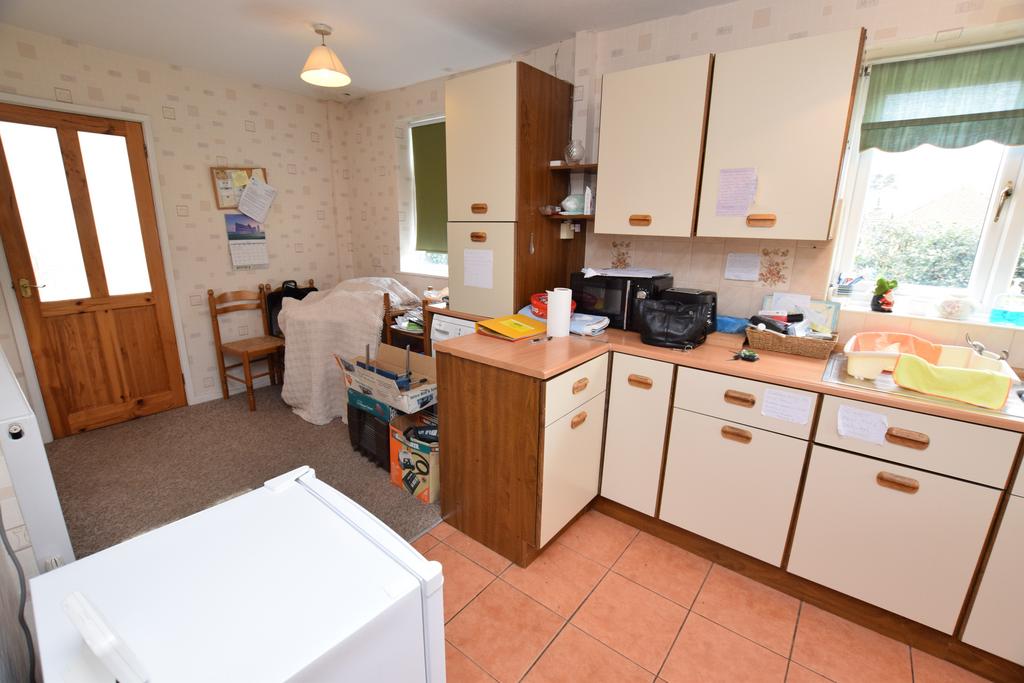 Breakfast/kitchen