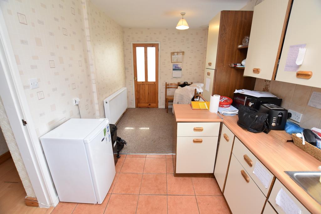 Breakfast/kitchen