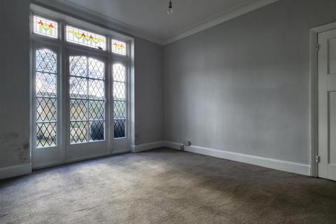 3 bedroom house for sale, Redbridge Lane East, Redbridge - CHAIN FREE!