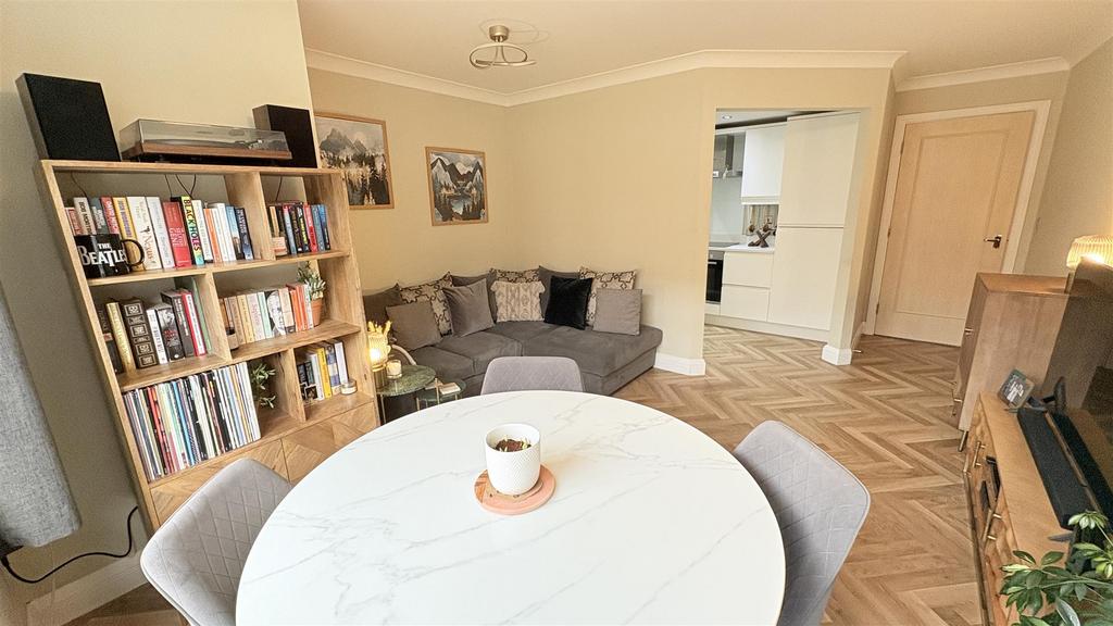 Living/Dining Room