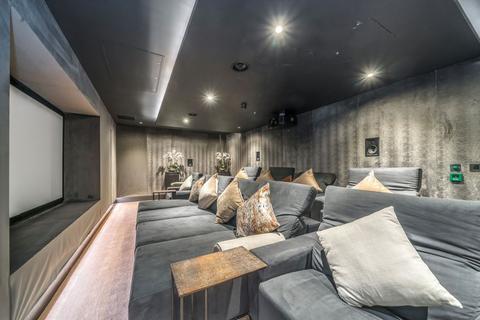 1, Lanesborough House Atkinson Close, London, SW20 0BF