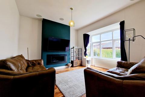 3 bedroom semi-detached house to rent, Beacon Avenue, Preston PR2