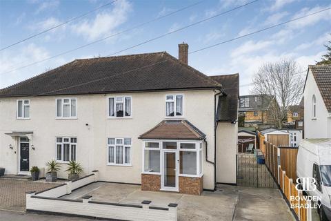 3 bedroom semi-detached house for sale, Brocket Way, Chigwell