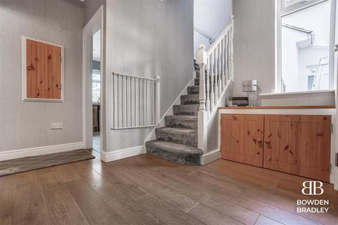 3 bedroom semi-detached house for sale, Brocket Way, Chigwell