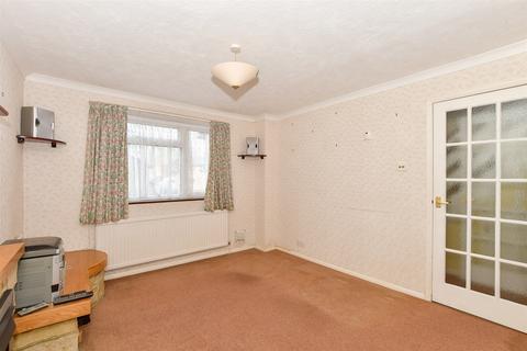 42 Medway Drive, Forest Row, RH18 5NT