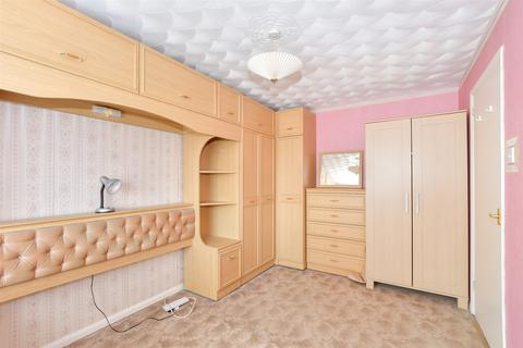 42 Medway Drive, Forest Row, RH18 5NT