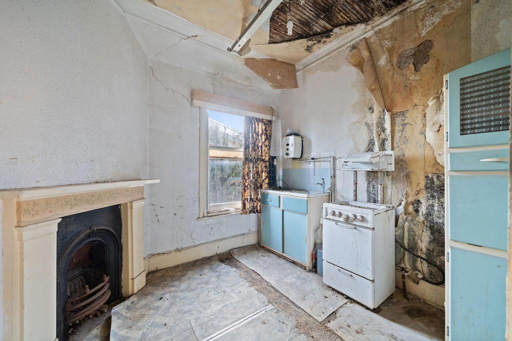 09-efca82353 -  Prop World - NS - 37 Panmure Road S