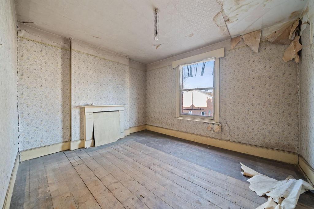 10-39bd82353 -  Prop World - NS - 37 Panmure Road S