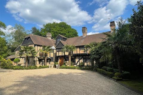 6 bedroom detached house for sale, High Road, Chipstead