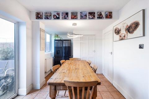 9 Stanbrook Road, London, SE2 9XR