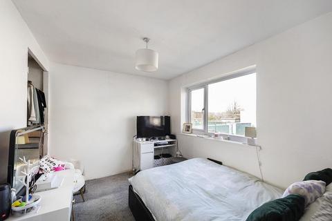 9 Stanbrook Road, London, SE2 9XR