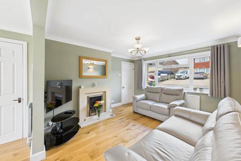 3 bedroom semi-detached house for sale, Marlins Turn, Gadebridge