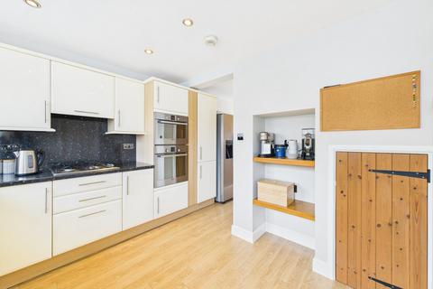 93 Marlins Turn, Hemel Hempstead, HP1 3LW