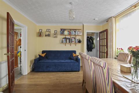 3 bedroom semi-detached house for sale, Allen Road, Irthlingborough