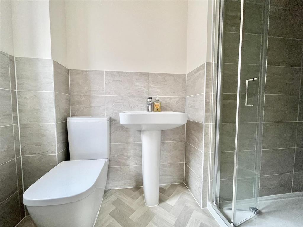 En-Suite Shower