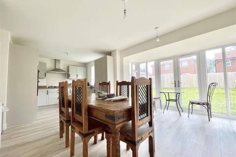 4 bedroom detached house for sale, Gravel Pen, Wigston LE18