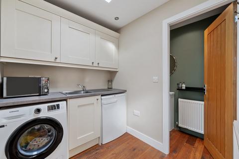 38 Hall Orchards Avenue, Wetherby, LS22 6SN