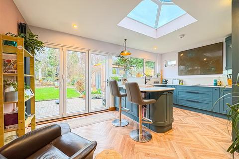 22 Broad Walk, Hockley, SS5 5DD