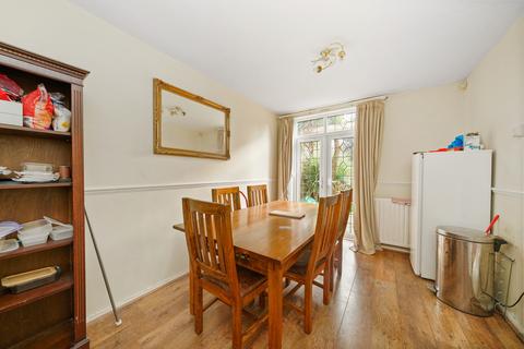3 bedroom terraced house for sale, Bonner Street, London, E2