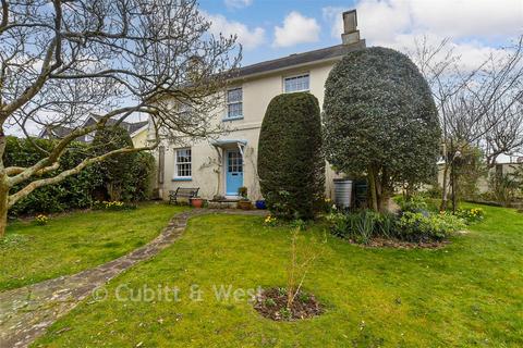 4 bedroom detached house for sale, London Road, Ashington RH20