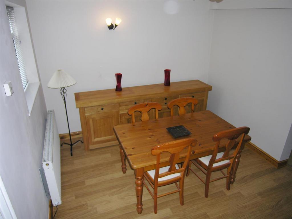 Dining room.jpg