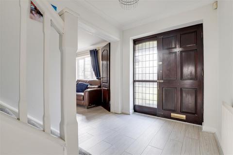 20 Ascott Gardens, West Bridgford, Nottingham, NG2 7TH