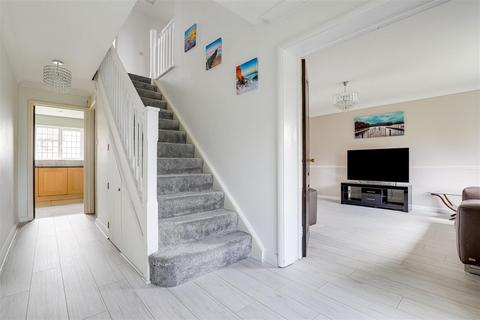 20 Ascott Gardens, West Bridgford, Nottingham, NG2 7TH