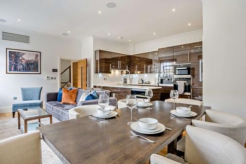 3 bedroom flat to rent, Rainville Road, London W6