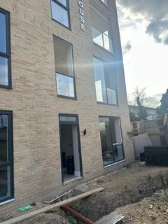 2 bedroom duplex to rent, Gascoigne Road, Barking IG11