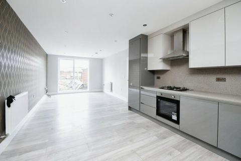 2 bedroom duplex to rent, Gascoigne Road, Barking IG11