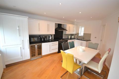 3 bedroom terraced house for sale, Drakes Lane, Charminster, Dorchester