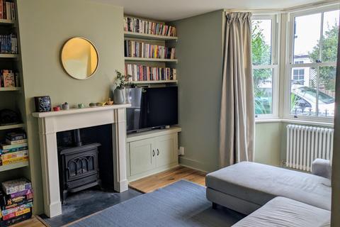 undefined, New Road, Richmond, TW10