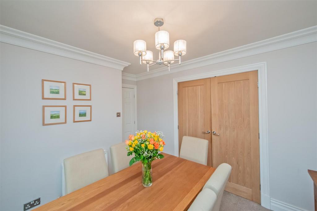 Dining Room: