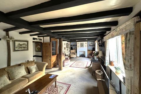 4 bedroom cottage for sale, Staplehurst, Kent